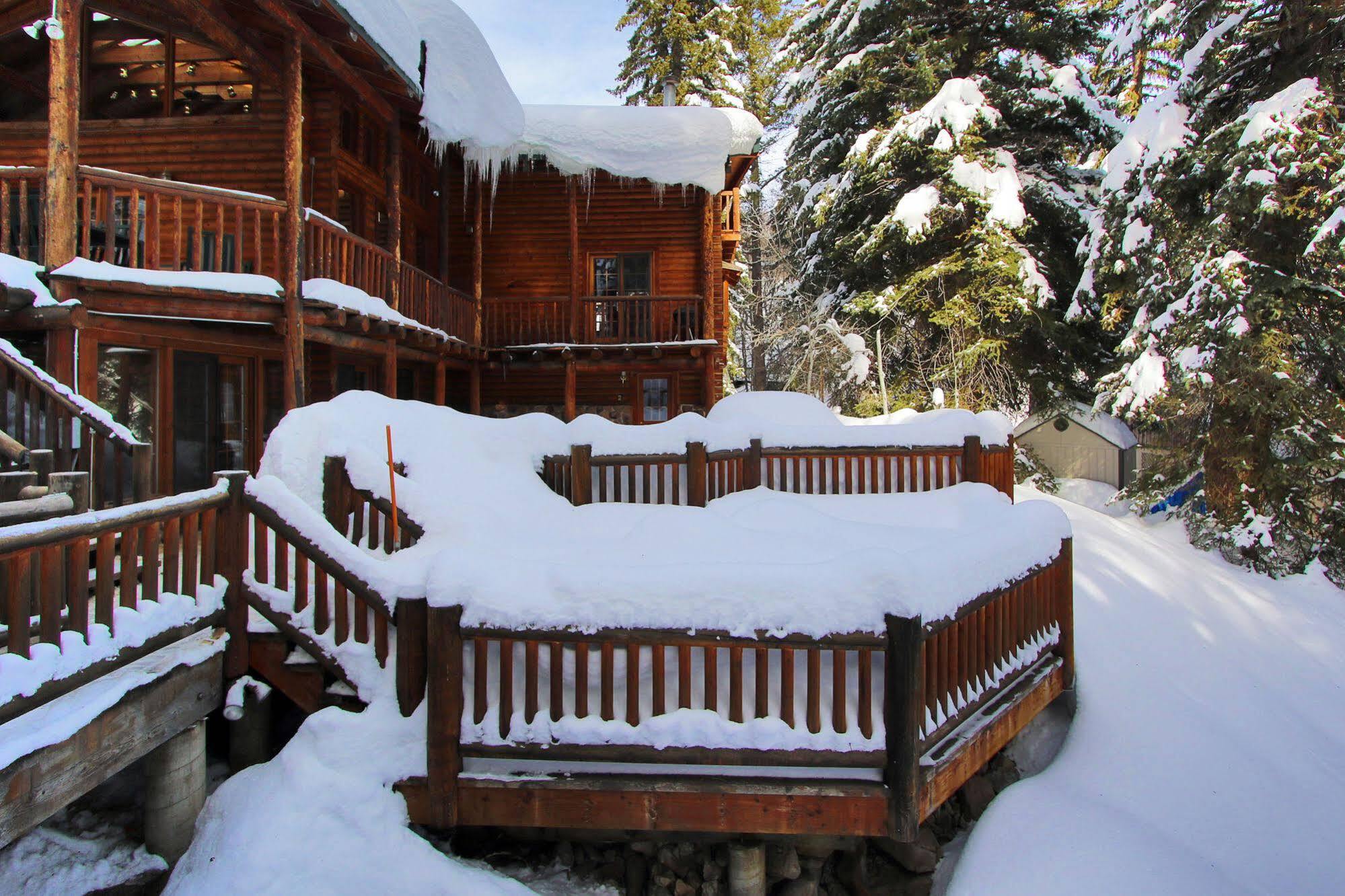 Log Cabin On The Stream Sundance ภายนอก รูปภาพ
